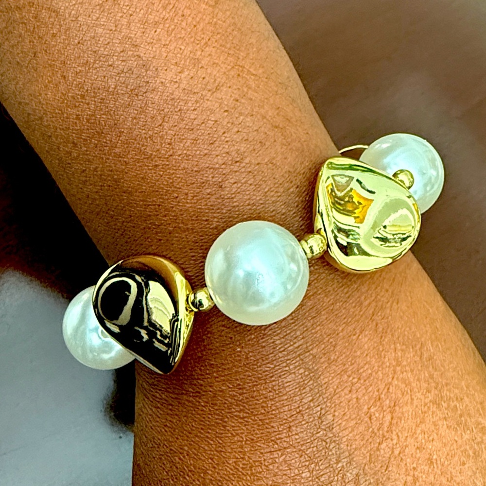 Gold and Pearl Bracelet Set